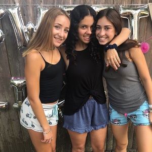 Meet your Posher, Ally